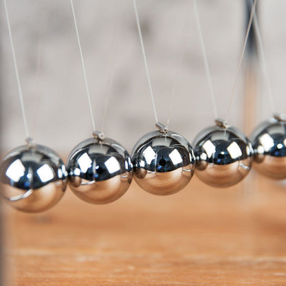 Gifts For Men Newton's Cradle 14 x 18cm